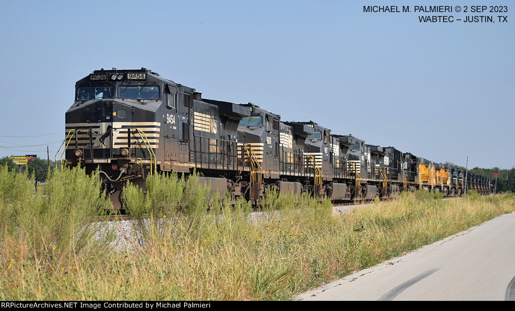 NS and UP C44-9W Units